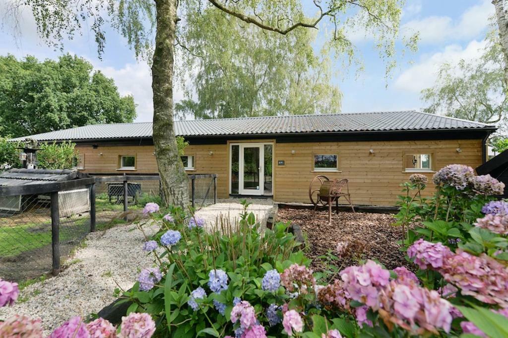 Bos En Beek Ulvenhout Exterior photo